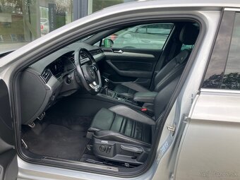 Volkswagen Passat Var. 2.0 TDI R-Line Highline 110kW - 14