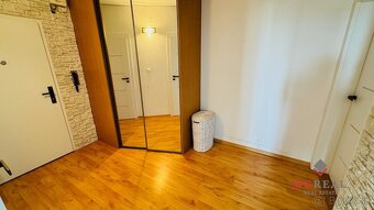 Na predaj veľkometrážny 2-izbový byt 63 m2 s balkónom a špaj - 14