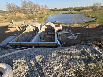 Klenbová železobetónová pivnica - 14