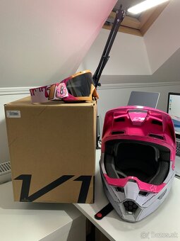Fox V1 Custom - 14