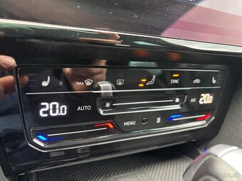 Volkswagen Passat variant B8 2.0TDI 110 kw DSG ELEGANCE - 14