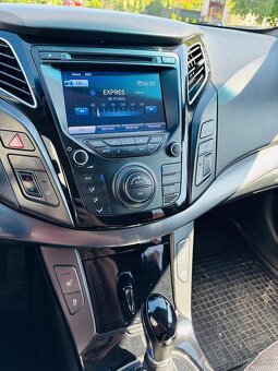 Hyundai i40cw - 14