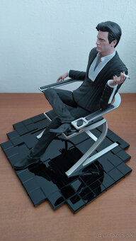 Mass Effect – Illusive Man Statue - 14
