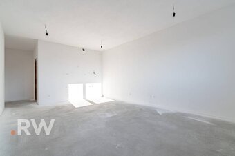 V ŠTANDARDE - 2izb. BYT + loggia 50,37 m2 a viac - REZIDENCI - 14