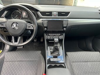 Škoda Superb 3 Panoráma 2.0tdi - 14
