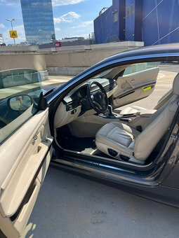 BMW Rad 3 Coupé 320d A/T - 14