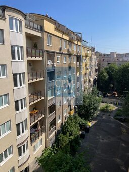 Na prenájom zrekonštruovaný 3 a pol izbový byt s 2 balkónmi  - 14