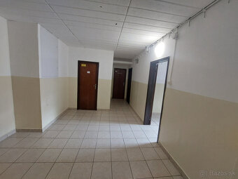 EXLUZÍVNE ponúkame na predaj 3 izbový byt v Trenčianskych Te - 14