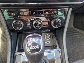 Škoda Superb 2.0 TSI Style 4x4 DSG - 14