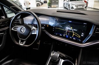 Volkswagen Touareg - 14