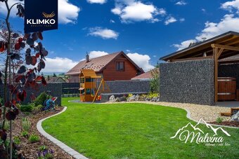 Penzión Malvína + drevenica + pozemok 2405 m2 - 14
