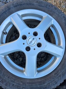 ZIMNE PNEU 185/65 R15 MICHELIN +HLINÍKOVÉ DISKY - 14