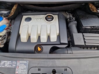 Predám Volkswagen Touran 1.9 TDI 77 KW..7-miestny,Tažné,Navi - 14