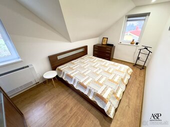 4 IZBOVÝ RODINNÝ DOM S BAZÉNOM, POZEMOK 783M2, RECA, okr. SE - 14