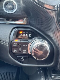 Dodge Ram, LIMITED, 2022, nehavarovaný - 14