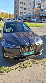 Odstúpim leasing na BMW iX xDrive40 - 14