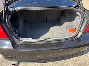 BMW 316i E90 – 1. majiteľ, garážované - 14