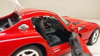 1:18 DODGE VIPER GTS / GT2 - 14