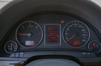 AUDI A4 2.0 TDI QUATTRO - 14