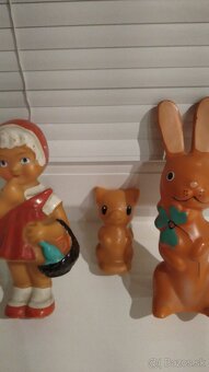 Predám RETRO šamlík, ruksak,stolička, poháre, pískacie hračk - 14