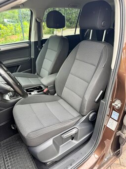 Volkswagen Touran 2.0 TDI, NOVÁ STK - 14