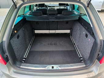 Škoda Superb Combi 2.0TDI 125KW 11/2010 - 14