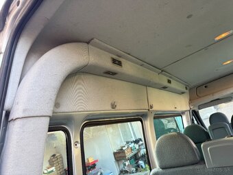 Ford Transit 110 T300 9-miestny - 14