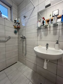 NOVÁ CENA 4-izbový RD s potenciálom ďaľšieho 3i domčeka na - 14