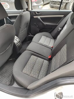 PREDÁM ŠKODA OCTAVIA II, FACELIFT, r.v 2012 - 14