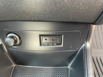 Hyundai i20 1,3i 62kw manuál - 14
