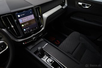 Volvo XC60 2.0 B4 mHEV Core A/T - 14
