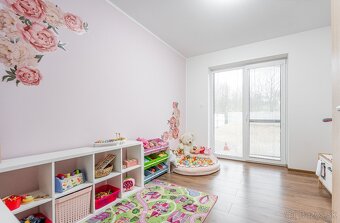 Štýlový tehlový bungalov, Perín, zástavba novostavieb - 14