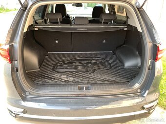 KIA Sportage 1.6 GDi Gold - 14
