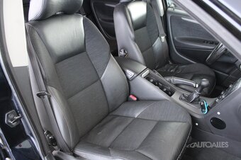 Volvo V70 2,5 T + LPG 154 kW AWD - 14