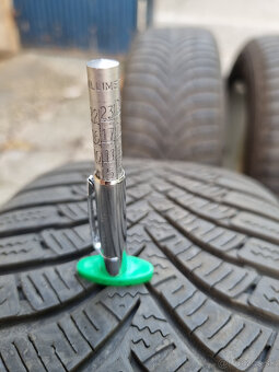 Alu disky Enzo 5x114,3 6Jx15 H2 ET45 + zimné pneu 195/65 R15 - 14