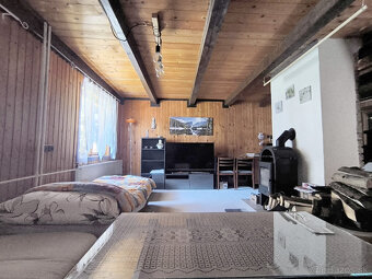 ROZPRÁVKOVÁ KOMPLETNE ZREKONŠTRUOVANÁ ZARIADENÁ CHATA NA LV - 14