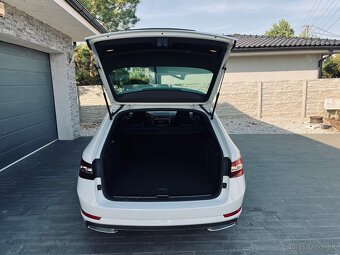 Škoda Superb Combi 2.0TDi DSG Sportline - 14
