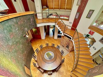 7-izb. Rodinný dom s bazénom na pozemku 5.100 m2 - 14