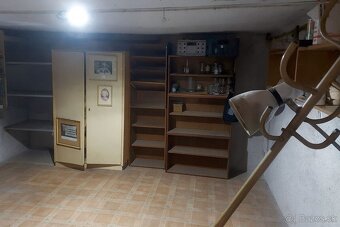 Zeleneč - Útulný 2-izb. RD v tichej uličke na predaj  - 14