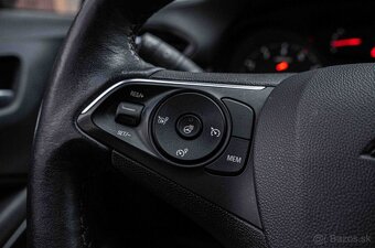 Opel Crossland X 1.2 TURBO AT6 - 14