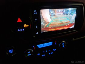 Toyota Yaris 1.5 82kW Automat Selection Bi-LED 8xdisk - 14
