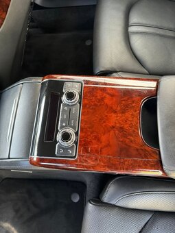 Predám AUDI A8L 3.0 TDI Quatro tiptronic 8st. - 14