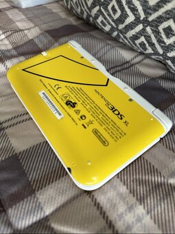 Nintendo 3DS XL Pikachu Edition - 14