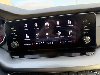 Škoda Octavia Combi 2.0 SCR TDi STYLE 85kW VIRTUAL COCPIT - 14