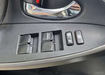 Toyota Rav4 2.2-4x4-TAŽNÉ 2t-110kw - 14