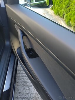 Tesla model 3 - 14