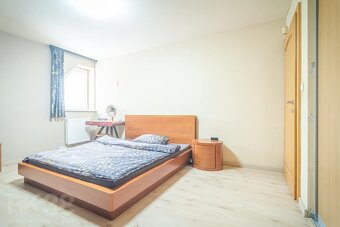 TOP ponuka: Priestranný dom s pozemkom za skvelú cenu - 14