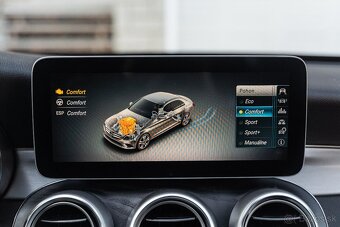 Mercedes-Benz C trieda Sedan 220 d AMG A/T - 14