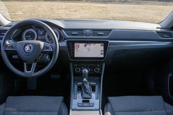 Škoda Superb Combi 2.0TDI DSG automat - 14