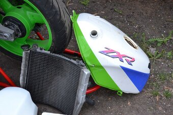 Kawasaki ZXR 750L - 14